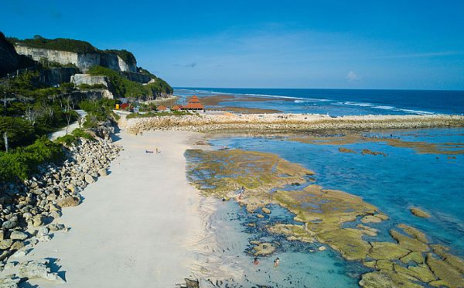 Mitos dan Legenda di Balik Pantai Melasti Ungasan