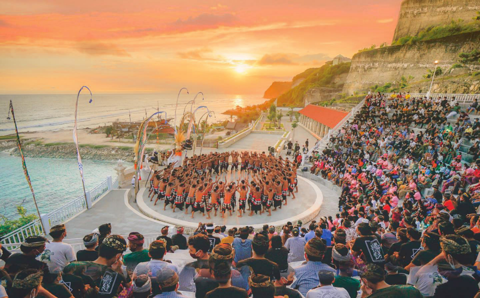 Mitos dan Legenda di Balik Pantai Melasti Ungasan