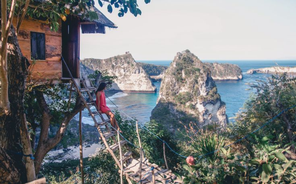 Experience Serenity at Tree House Nusa Penida Bali