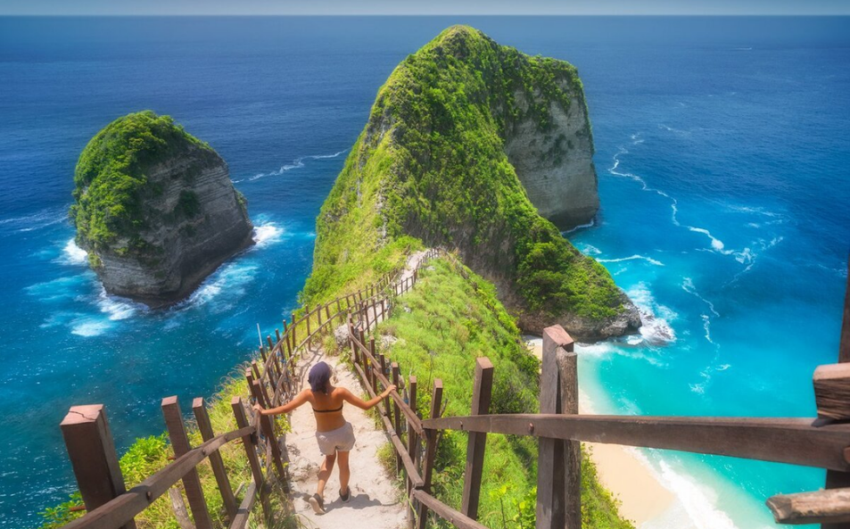 The Ultimate Guide to Visiting Kelingking Beach in Nusa Penida