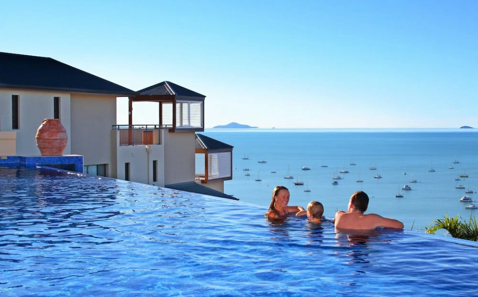 Discover the Beauty of Tropical Paradise Airlie Beach