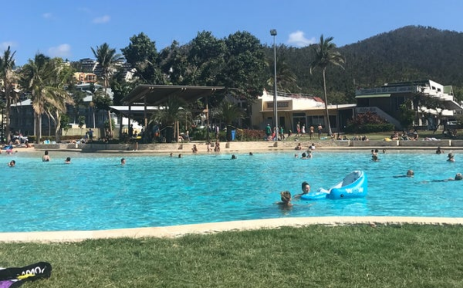 Airlie Beach Lagoon Tropical Gem - Experience the Beauty